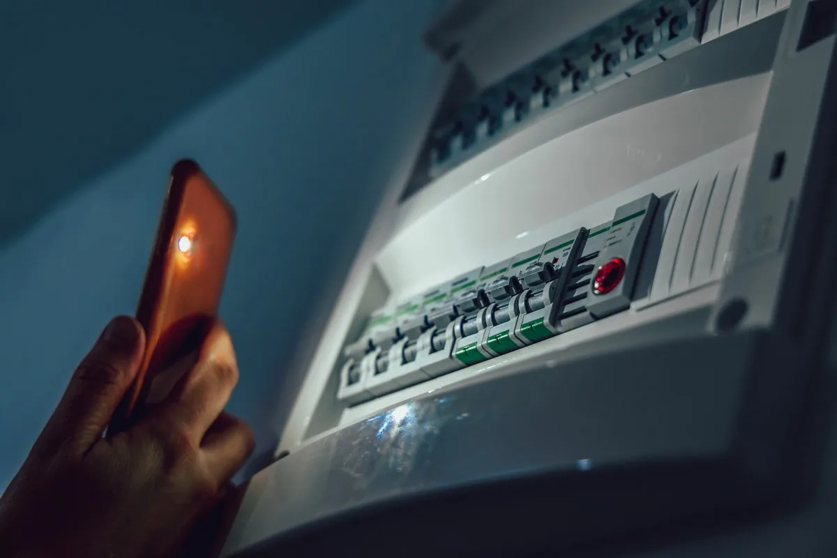 SOS électricien 24h/24 et 7j/7 à Nanterre SOS électricien 24h/24 et 7j/7 à Nanterre